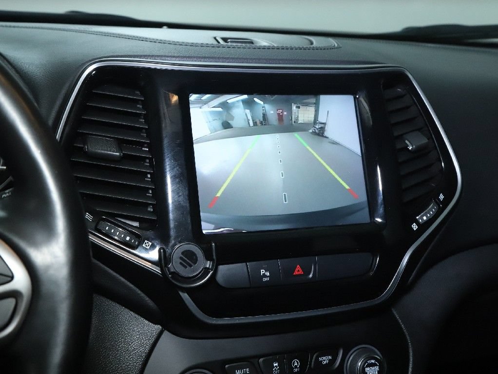 Used 2020 Jeep Cherokee Limited AWD/4WD image 30