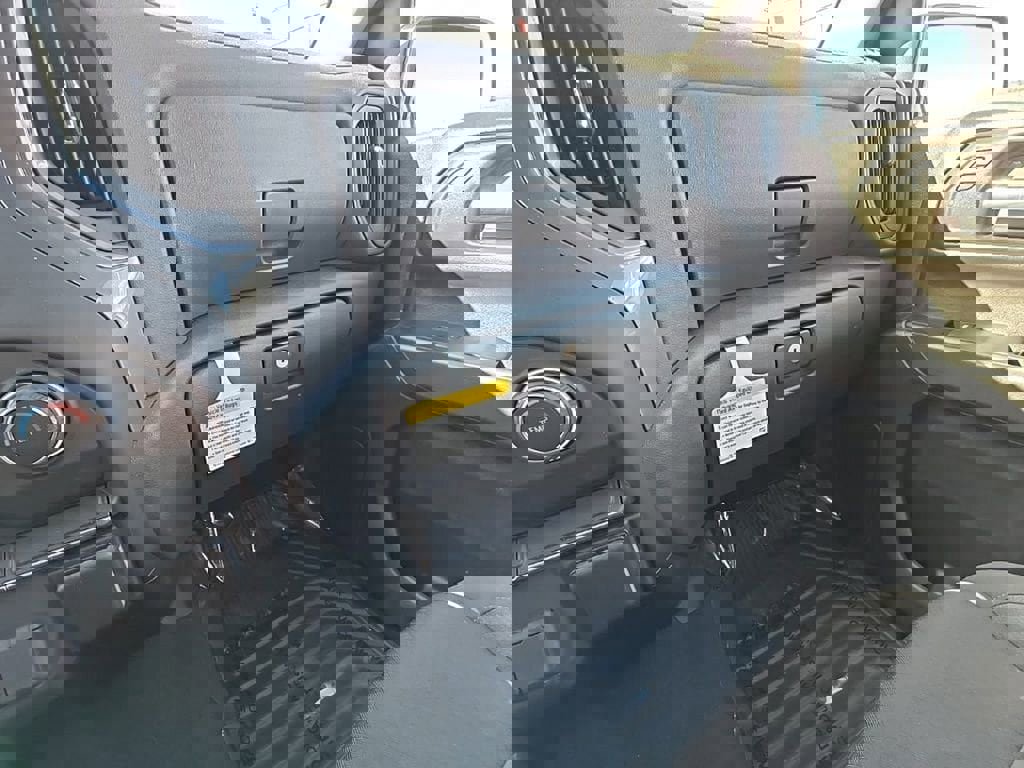 Used 2024 Chevrolet Silverado 1500 Custom image 29