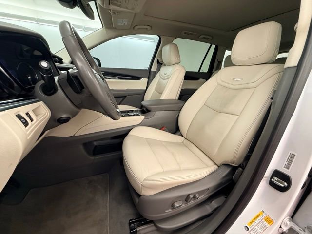 Used 2022 Cadillac XT6 Premium Luxury FWD image 14