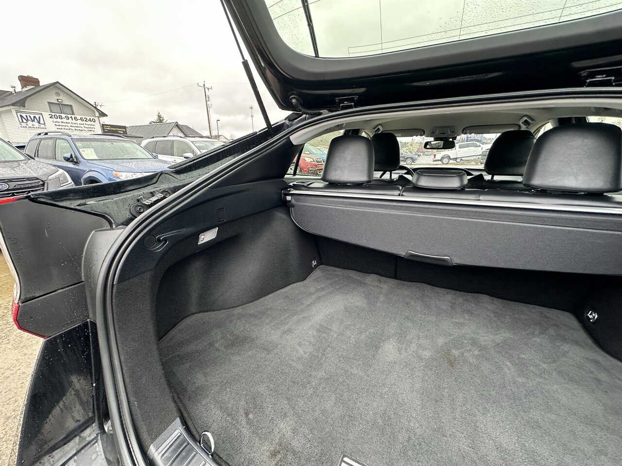 Used 2022 Toyota Prius AWD image 35