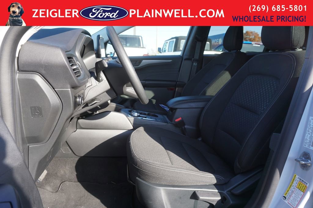 Used 2025 Ford Escape Active image 16