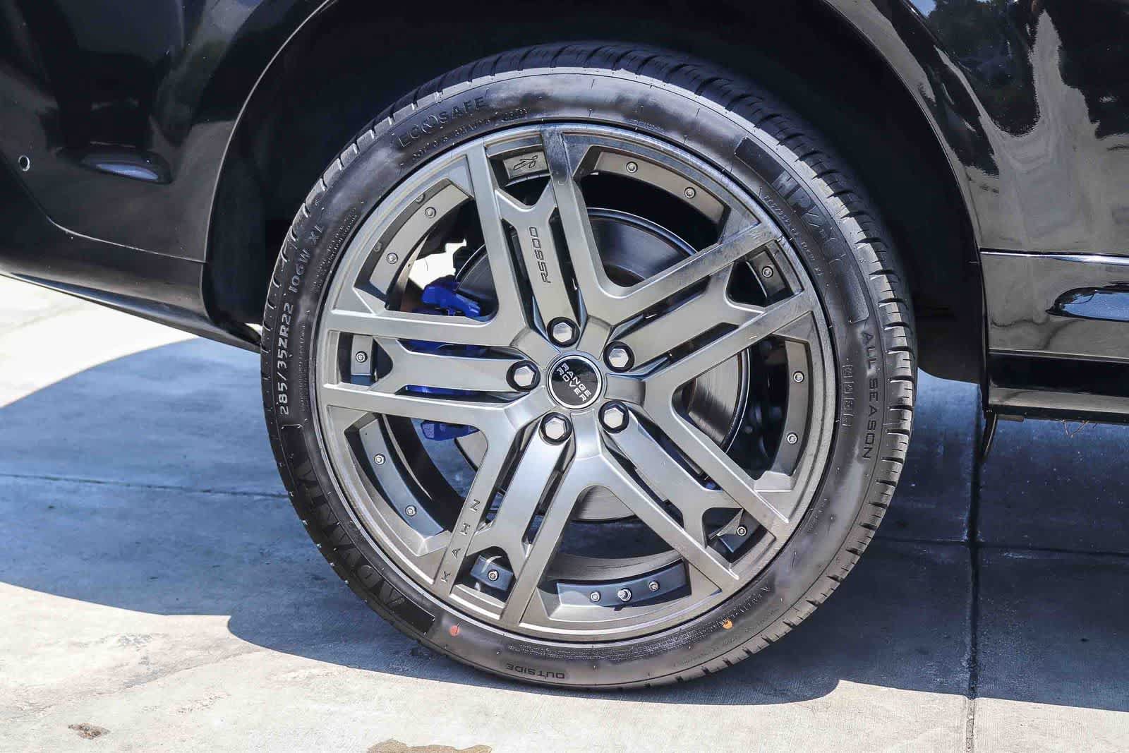 Used 2017 Land Rover Range Rover Sport SVR AWD/4WD image 8