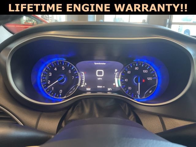 Used 2024 Chrysler Pacifica Touring-L FWD image 19