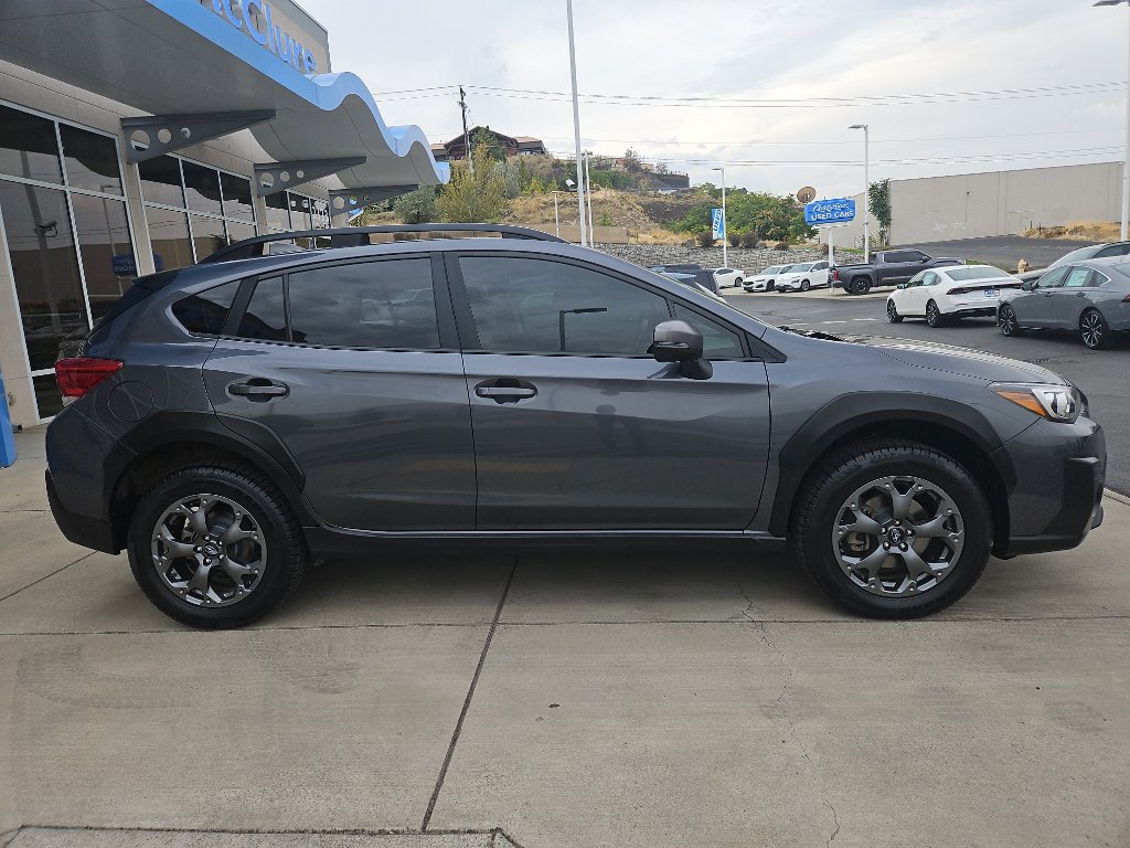Used 2022 Subaru Crosstrek 2.5i Sport w/ Moonroof Package image 4