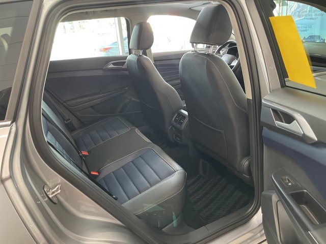 New 2026 Volkswagen Taos SEL image 10