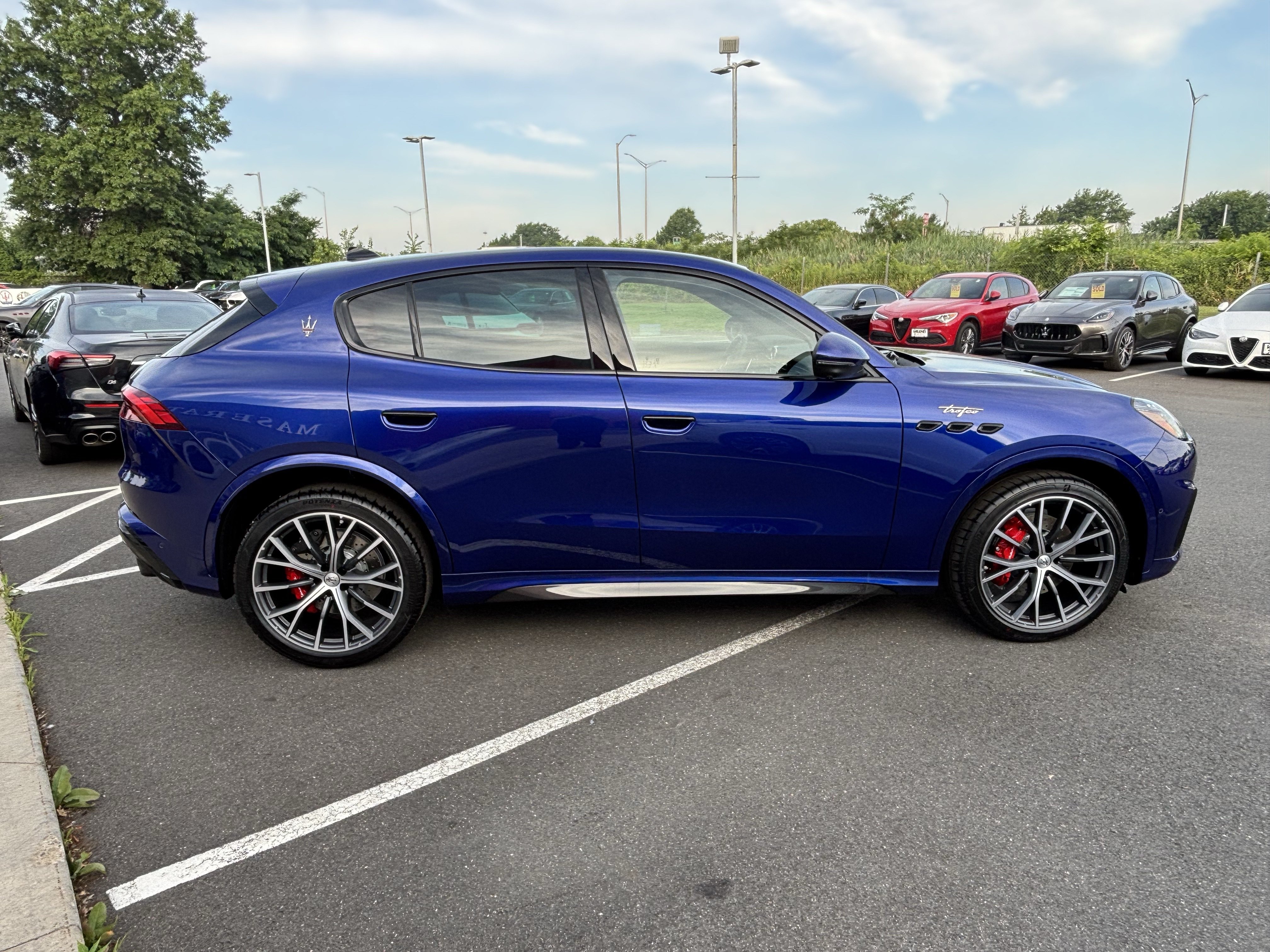 New 2026 Maserati Grecale Trofeo AWD/4WD image 9