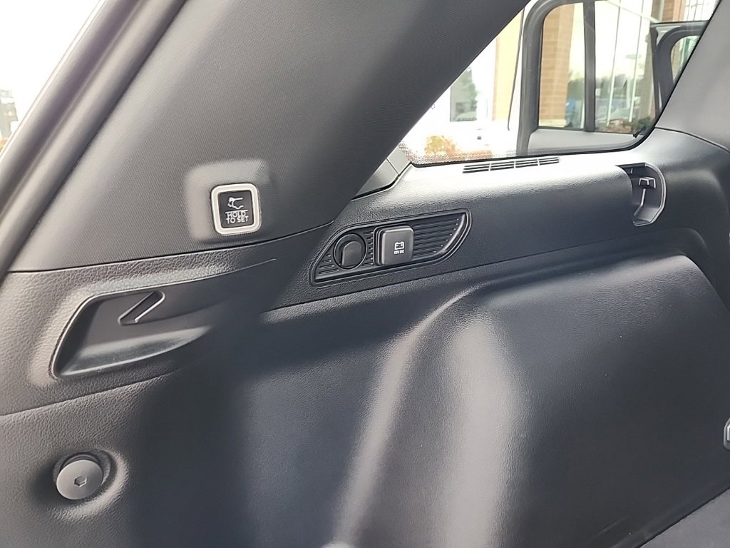 Certified 2024 Jeep Grand Cherokee Altitude image 28