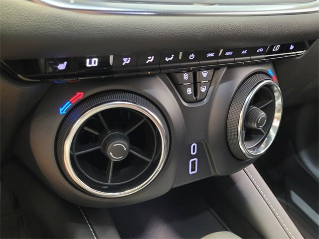 New 2025 Chevrolet Blazer LT w/ Midnight/Sport Edition image 18