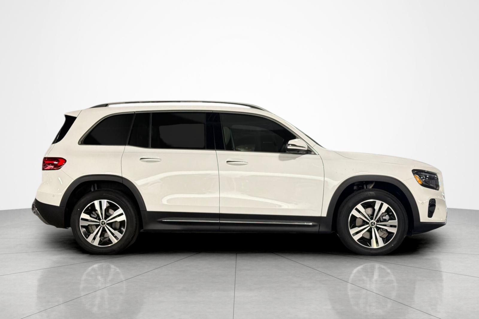 New 2026 Mercedes-Benz GLB 250 image 6