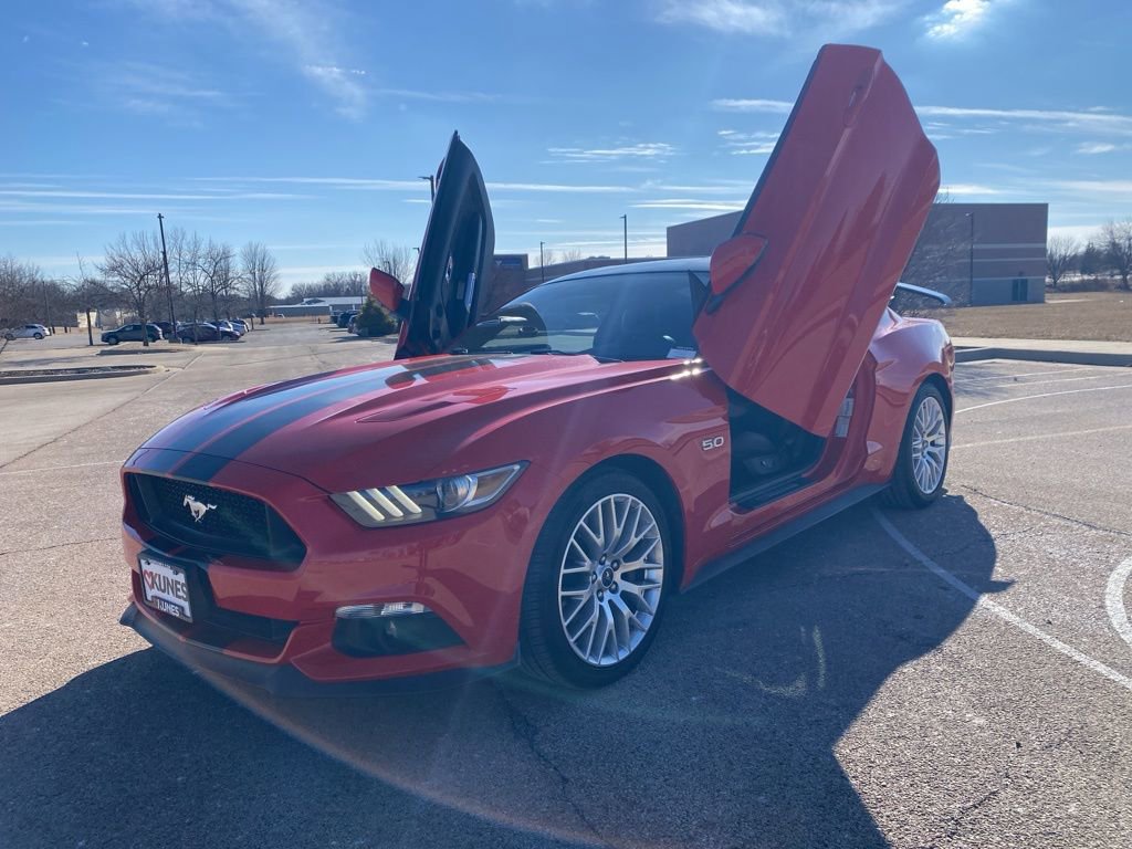 Used 2017 Ford Mustang GT Premium w/ GT Performance Package image 44