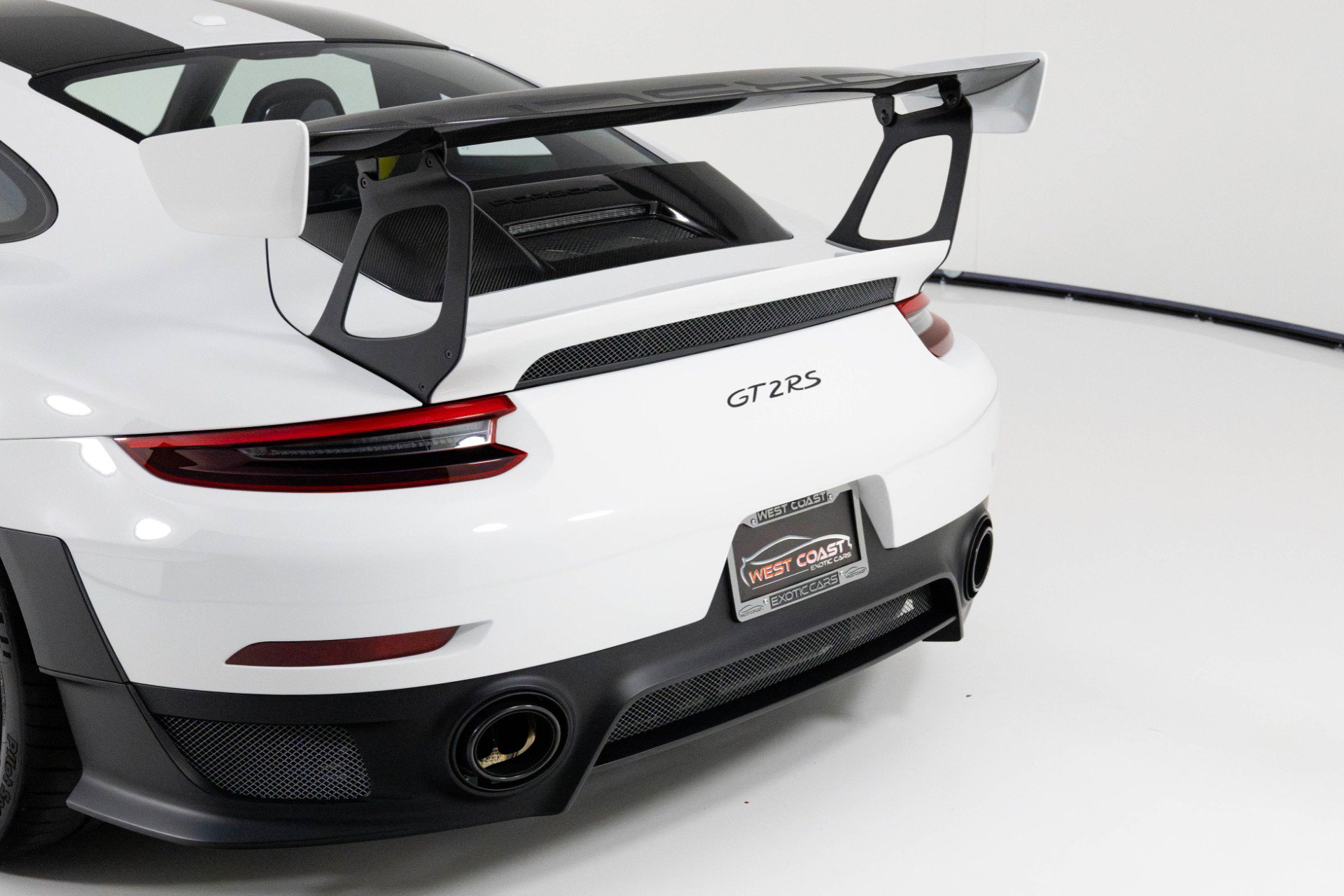 Used 2018 Porsche 911 GT2 RS image 67