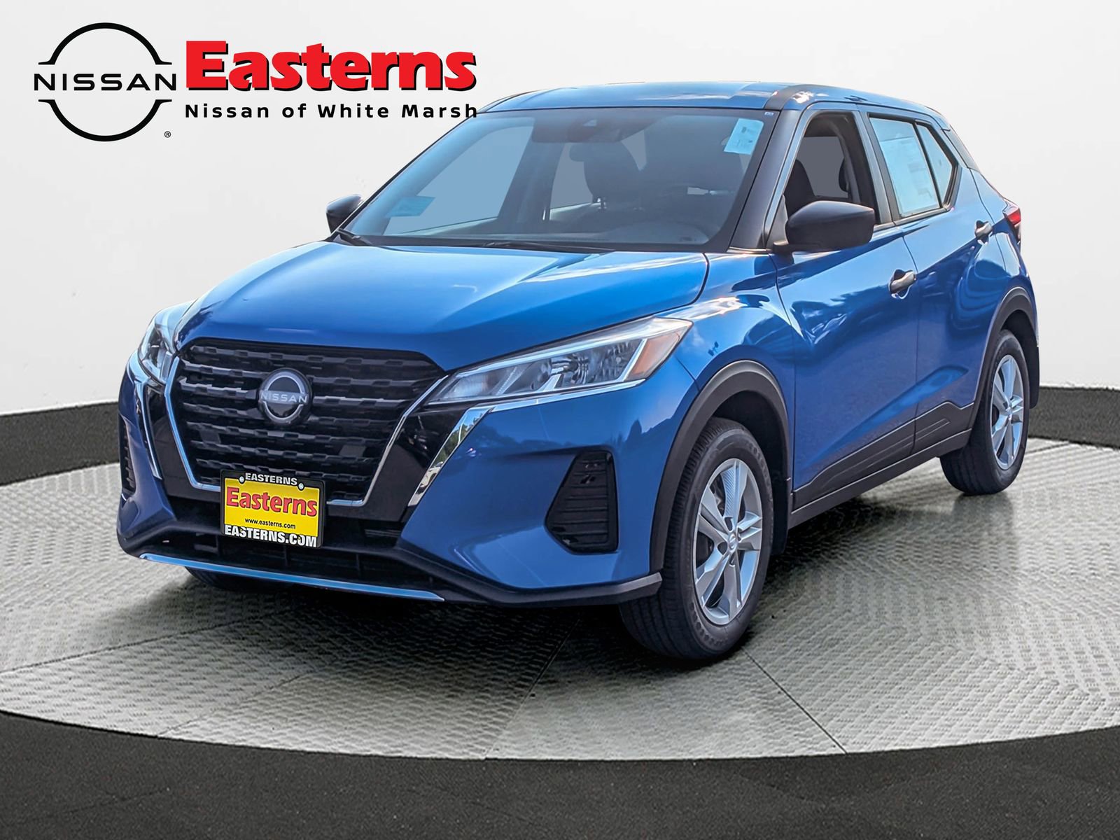 New 2025 Nissan Kicks Play S FWD image 1