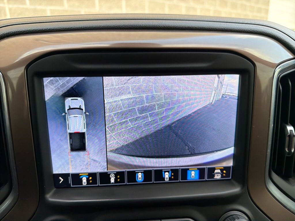 Used 2020 Chevrolet Silverado 3500 High Country image 27