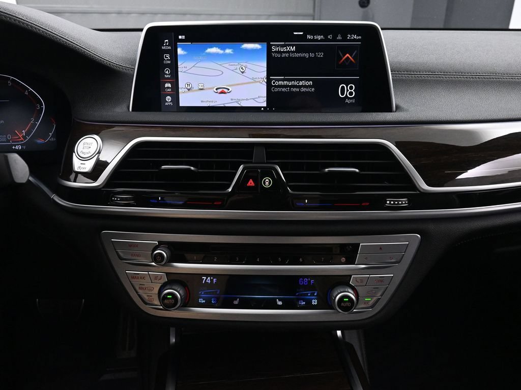 Used 2020 BMW 750i xDrive w/ M Sport Package AWD/4WD image 30