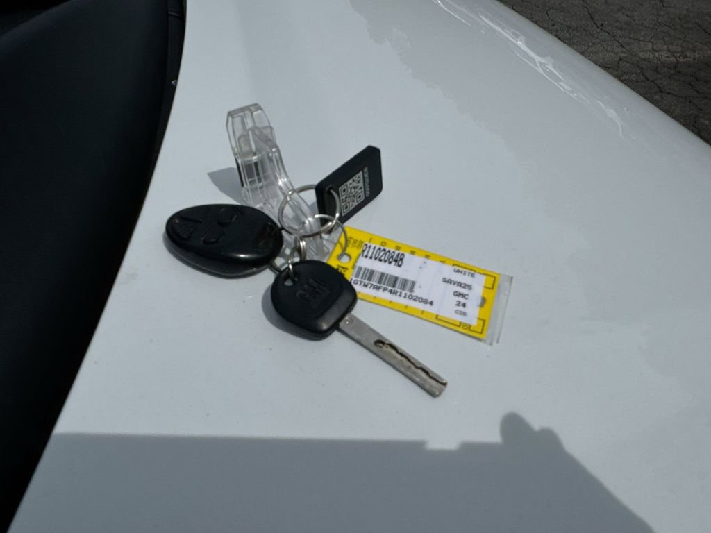 Used 2024 GMC Savana 2500 image 35