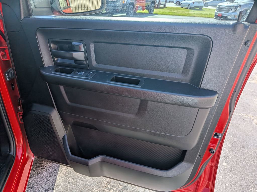 Used 2017 RAM 1500 Express w/ Express Value Package image 23