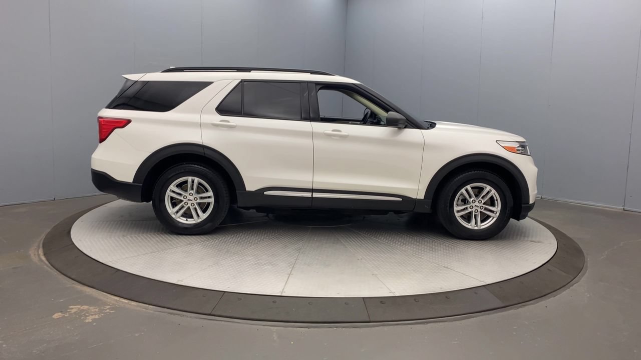 Used 2020 Ford Explorer XLT w/ Comfort Package AWD/4WD image 6