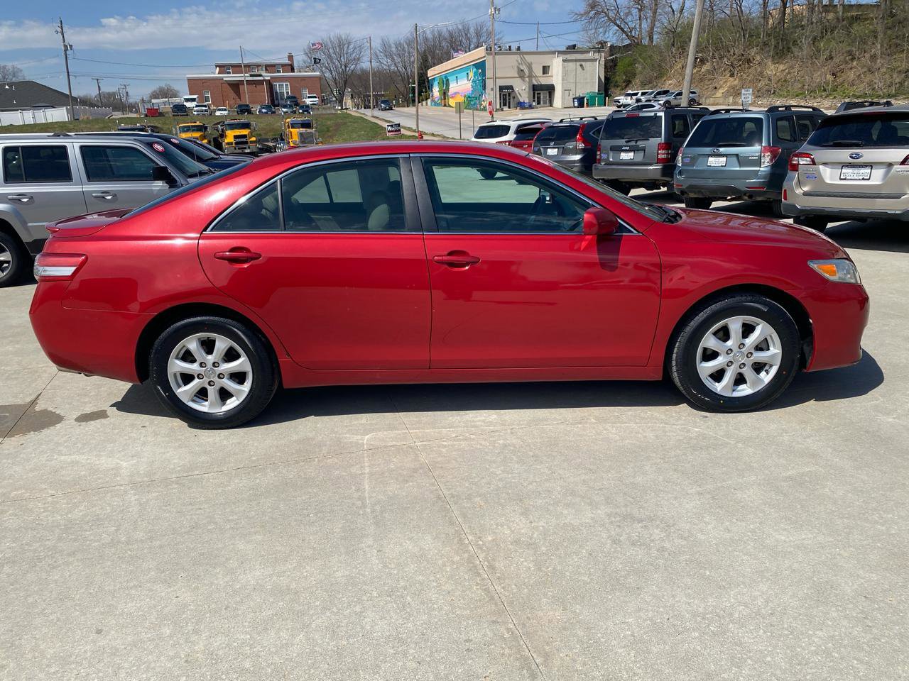 Used 2011 Toyota Camry LE w/ LE Extra-Value Pkg FWD image 5