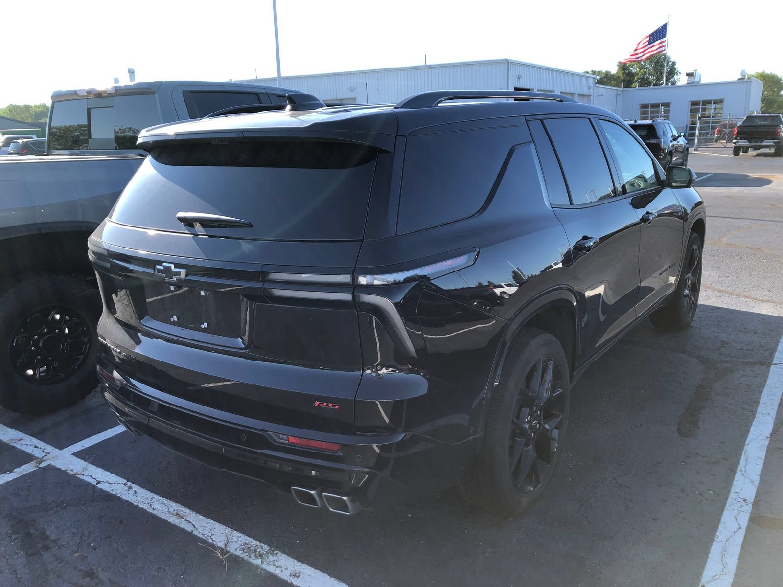 Used 2025 Chevrolet Traverse RS w/ LPO, Floor Liner Package AWD/4WD image 4