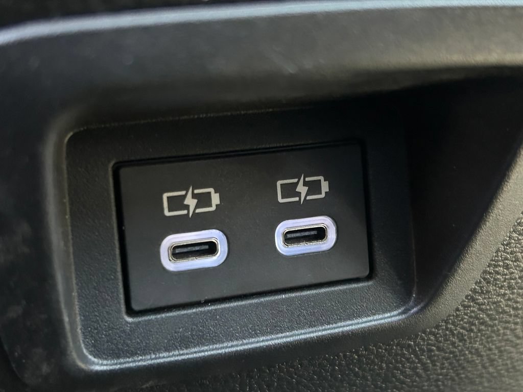 Used 2023 Toyota Corolla Cross AWD Hybrid image 22