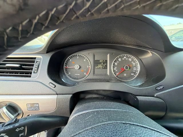 Used 2013 Volkswagen Jetta TDI FWD image 9
