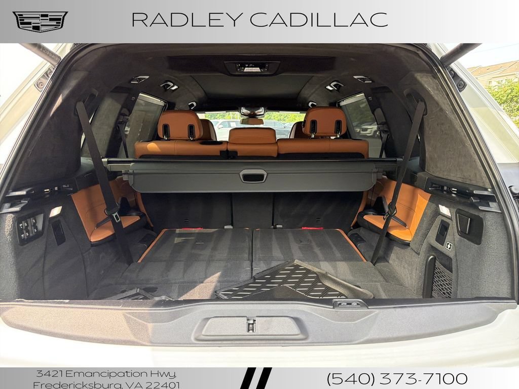 Used 2023 BMW X7 xDrive40i w/ Executive Package AWD/4WD image 16