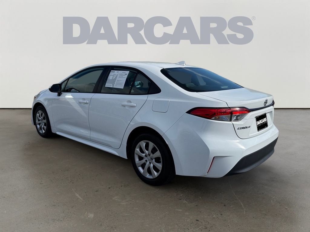Used 2023 Toyota Corolla LE FWD image 5