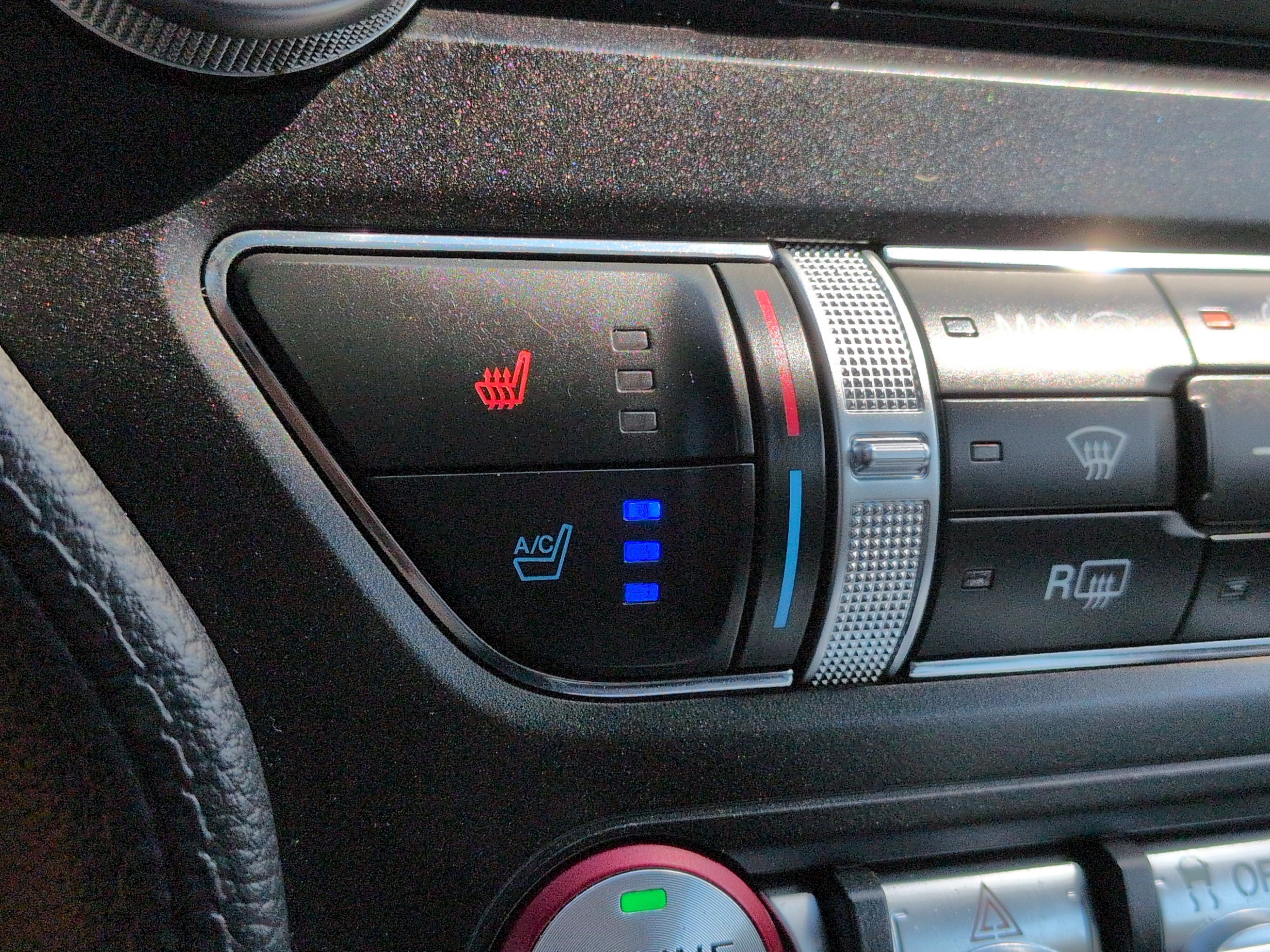 Certified 2020 Ford Mustang Premium RWD image 19