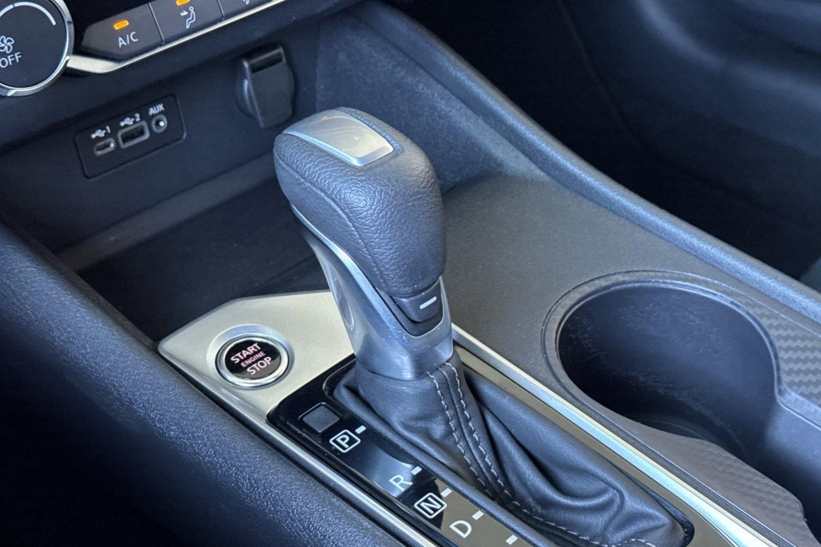 Used 2025 Nissan Altima 2.5 SV image 17