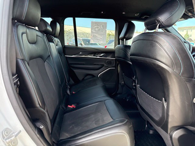 Used 2023 Jeep Grand Cherokee Trailhawk AWD/4WD image 13