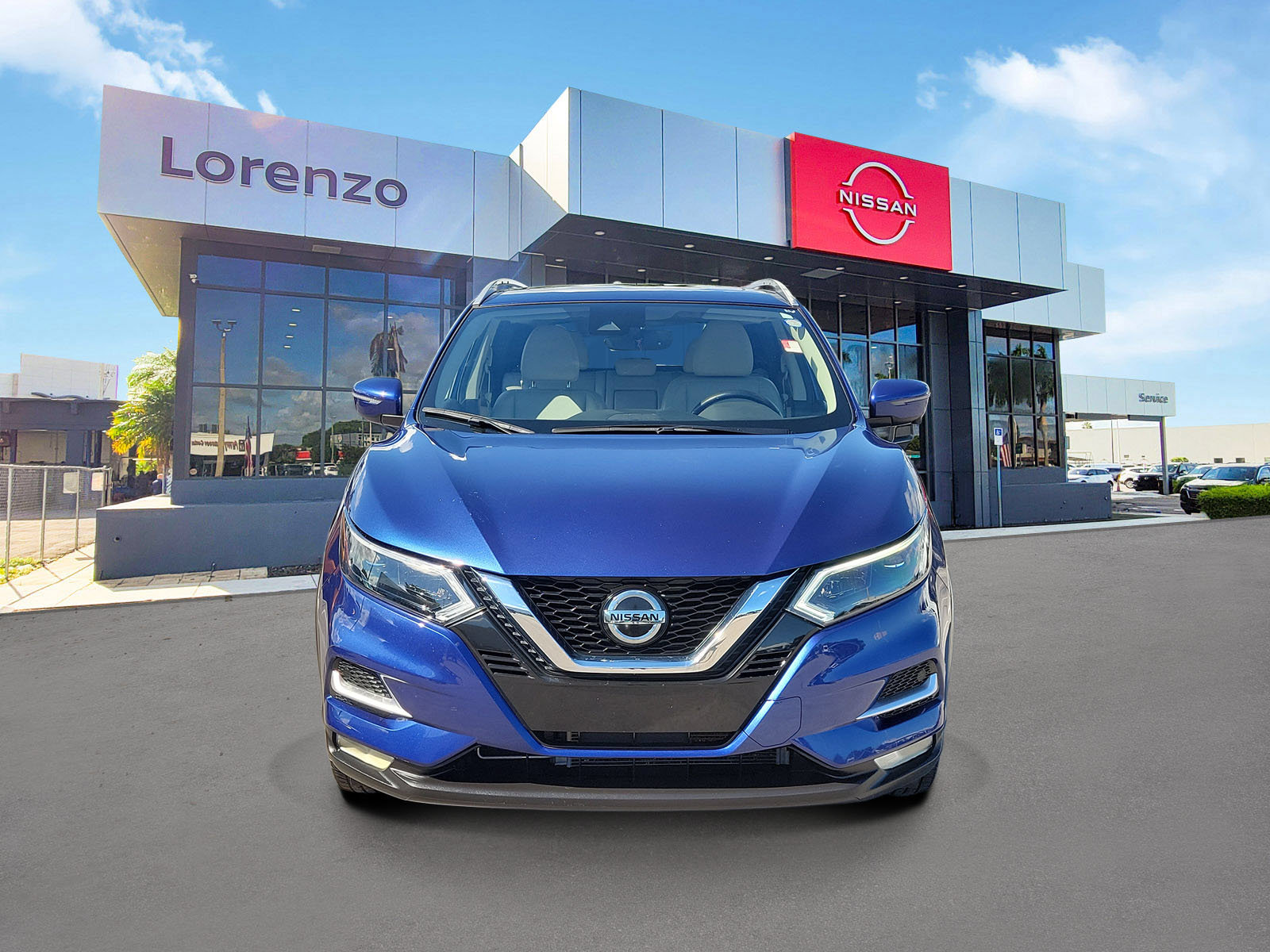 Used 2021 Nissan Rogue Sport SL w/ Premium Package FWD image 2