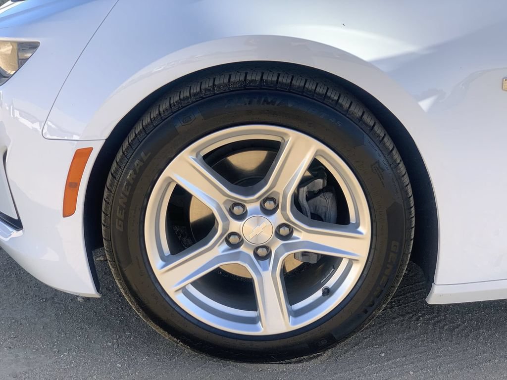Certified 2023 Chevrolet Camaro LT RWD image 31