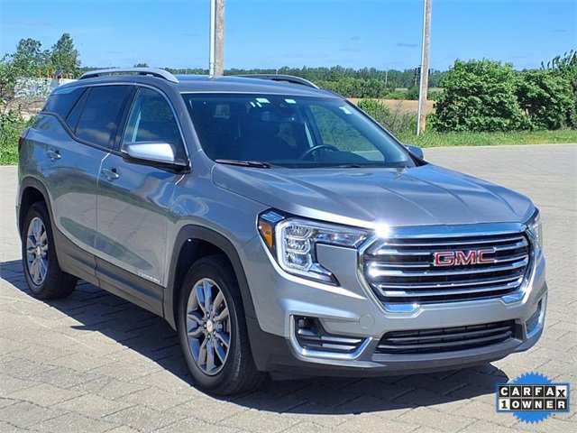 Used 2024 GMC Terrain SLT image 29