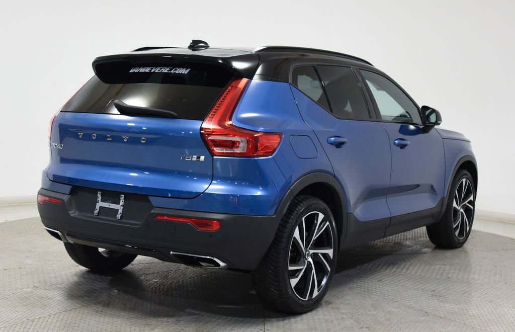 Used 2020 Volvo XC40 T5 R-Design w/ Protection Package Premier image 10