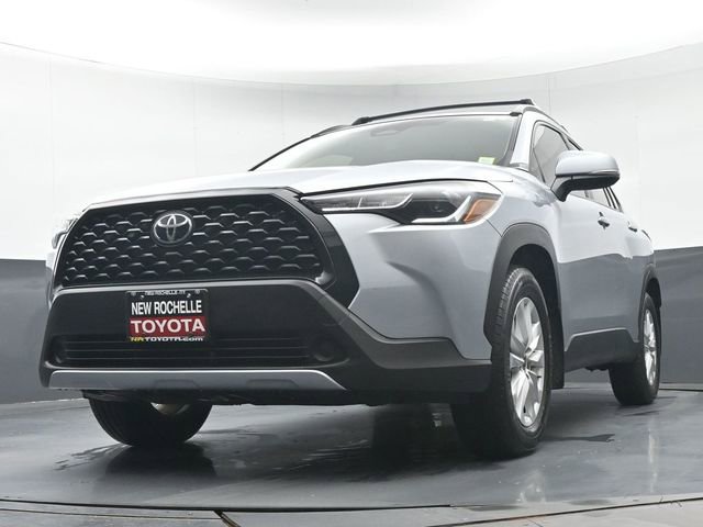 Certified 2024 Toyota Corolla Cross LE AWD/4WD image 31