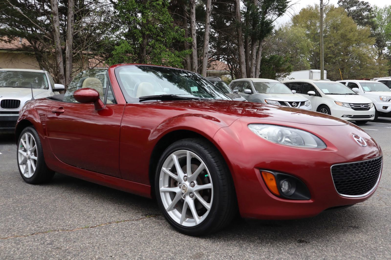 Used 2009 MAZDA MX-5 Miata Grand Touring image 3