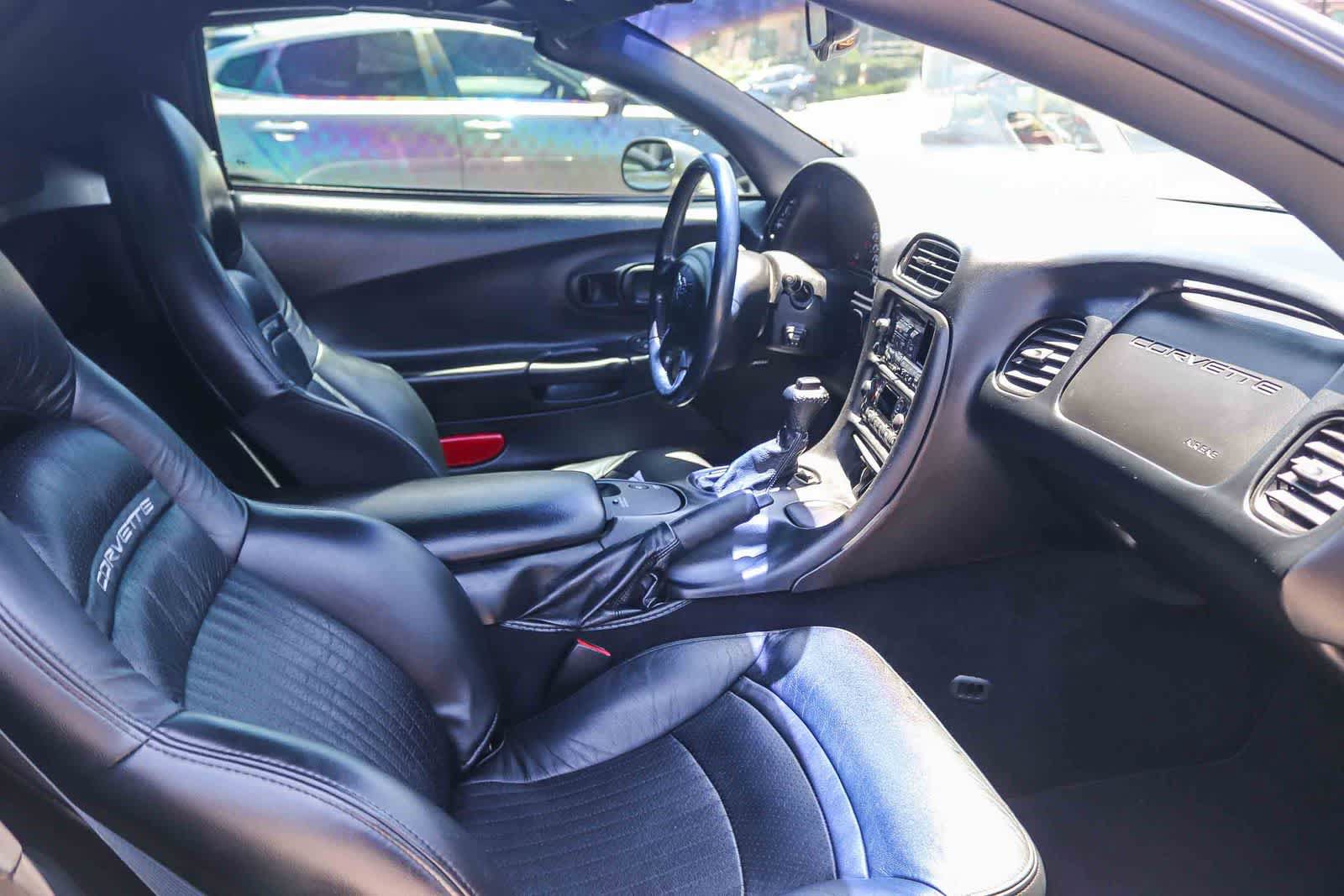 Used 2002 Chevrolet Corvette Convertible w/ Preferred Equipment Group2 RWD image 14