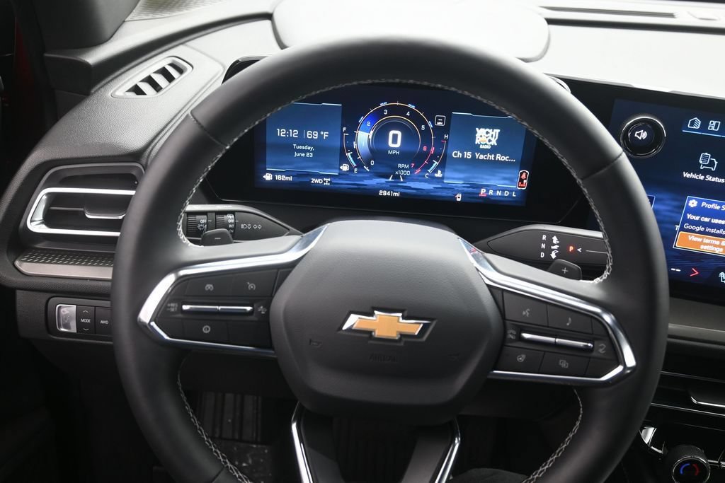 Certified 2026 Chevrolet Traverse LT w/ Driver Confidence Package AWD/4WD image 9