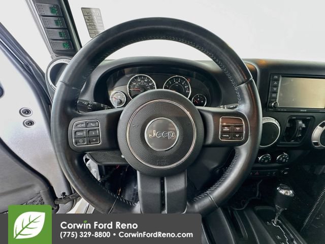 Used 2014 Jeep Wrangler Unlimited Rubicon w/ Connectivity Group AWD/4WD image 14