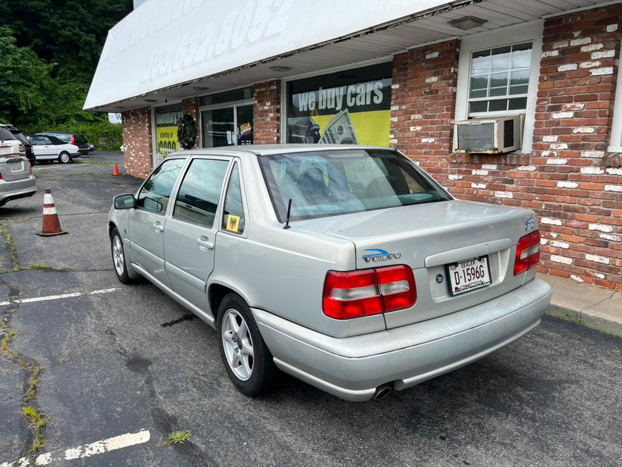 Used 2000 Volvo S70 image 2