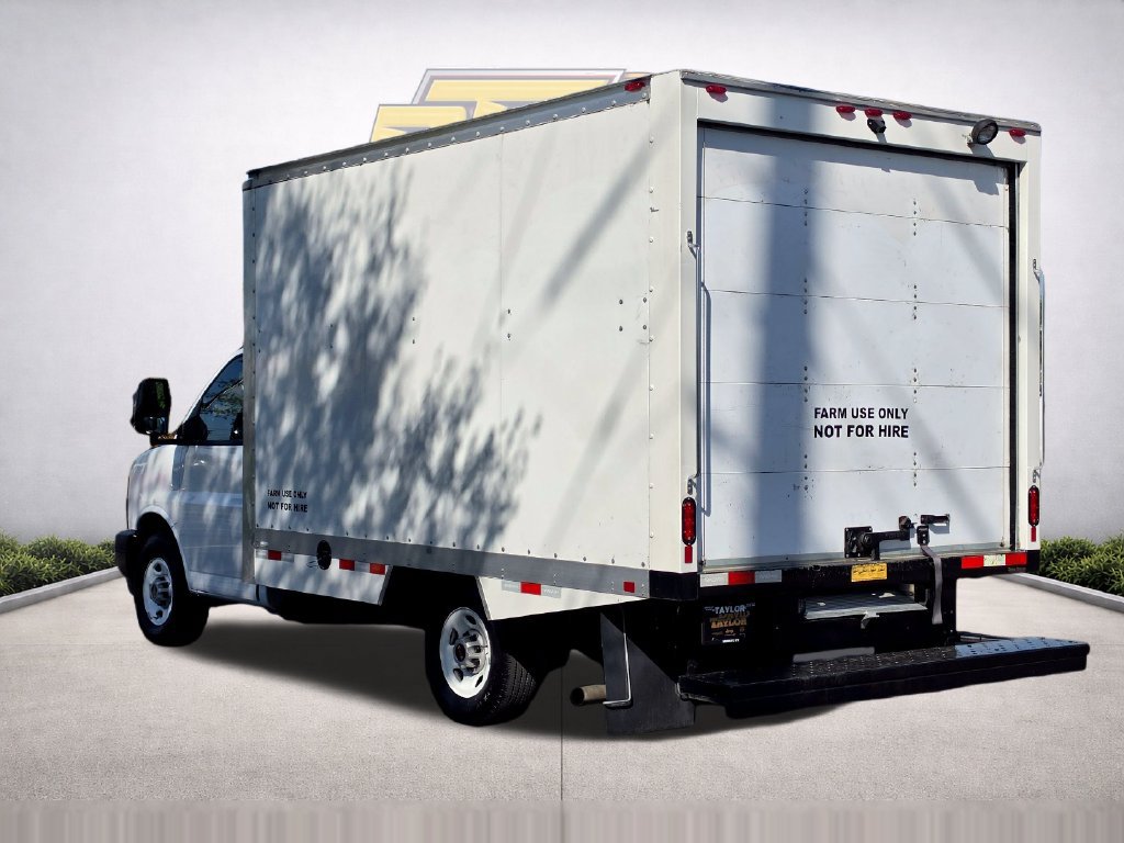Used 2024 GMC Savana 3500 w/ Power Convenience Package RWD image 7