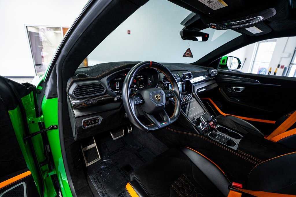 Used 2023 Lamborghini Urus Performante image 40