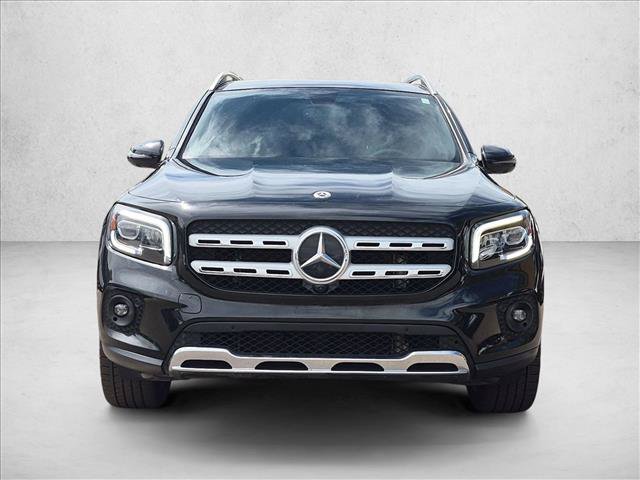 Used 2023 Mercedes-Benz GLB 250 4MATIC w/ Premium Package image 2
