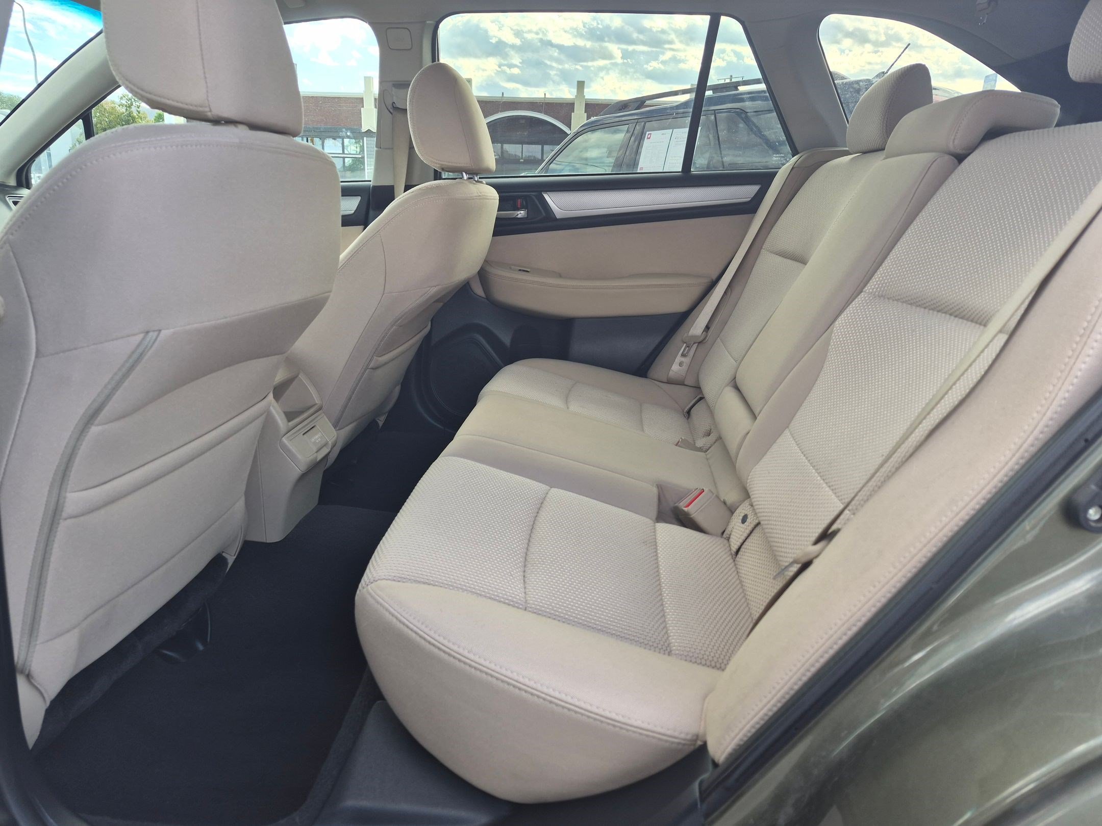 Used 2018 Subaru Outback 2.5i Premium AWD/4WD image 27