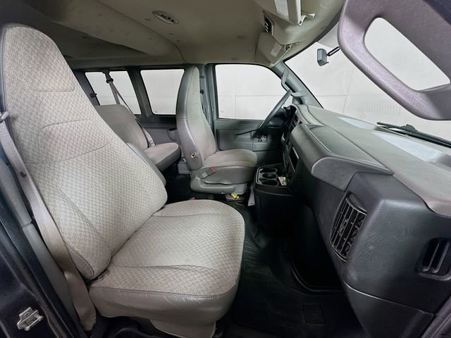 Used 2017 Chevrolet Express 2500 LT w/ LT Preferred Equipment Group image 26