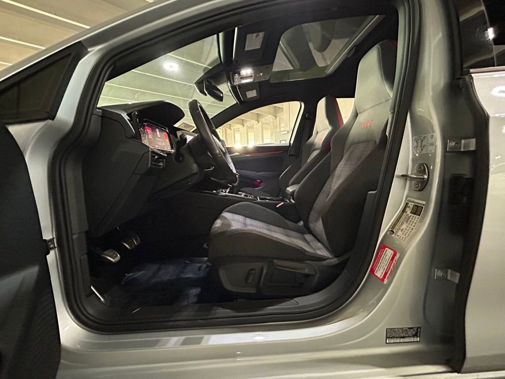 Used 2024 Volkswagen GTI SE image 15