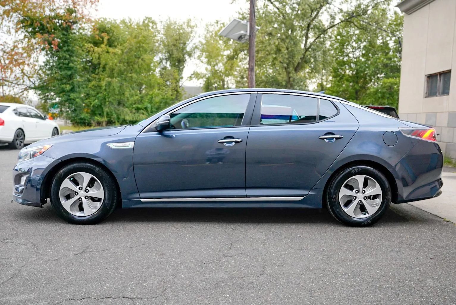 Used 2015 Kia Optima LX w/ Hybrid Convenience Package FWD image 8