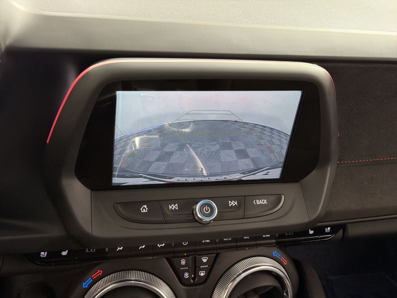 Used 2018 Chevrolet Camaro ZL1 RWD image 19