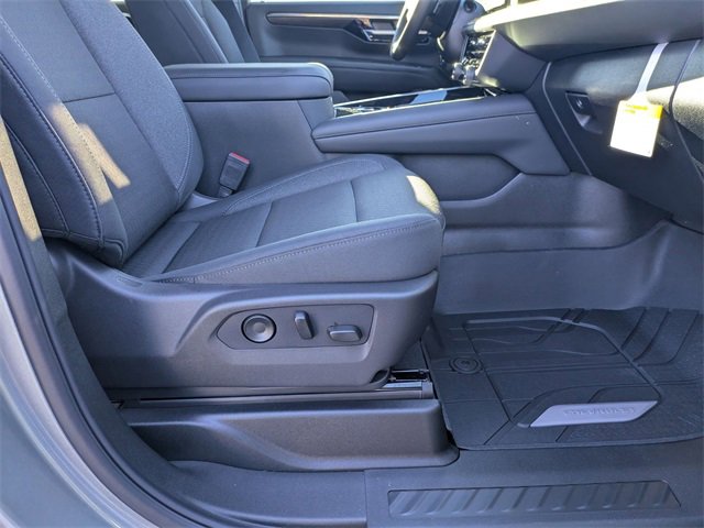 New 2026 Chevrolet Suburban LS w/ LPO, Dark Essentials Package image 38