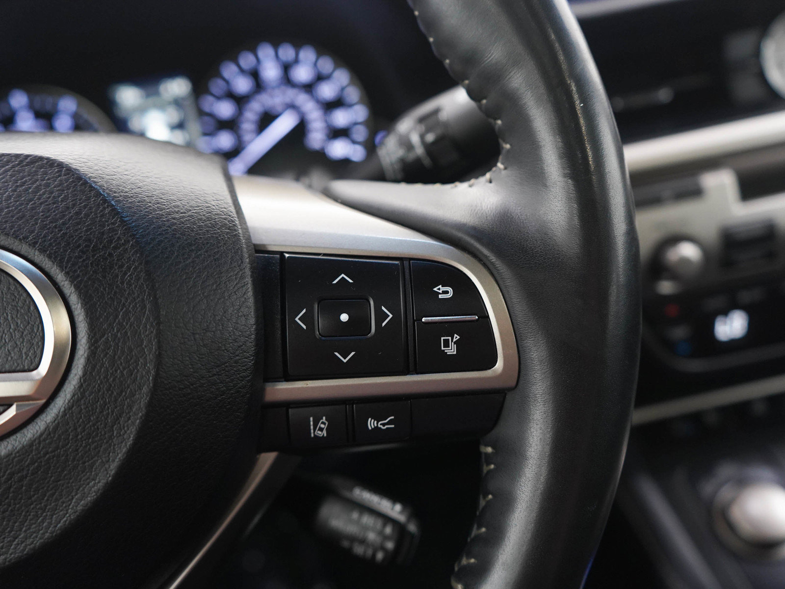 Used 2018 Lexus ES 350 w/ Navigation System Package FWD image 25